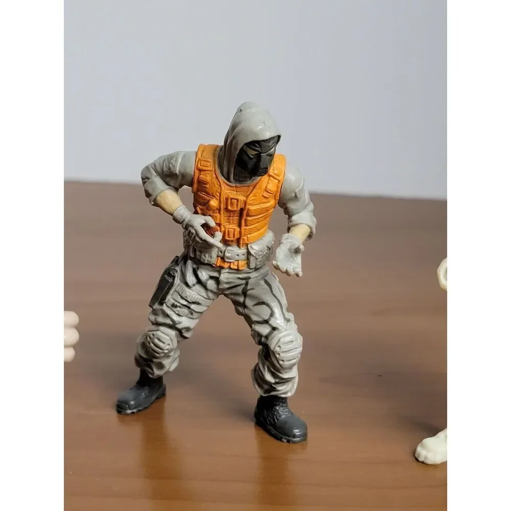 Action Figure Lot #A35